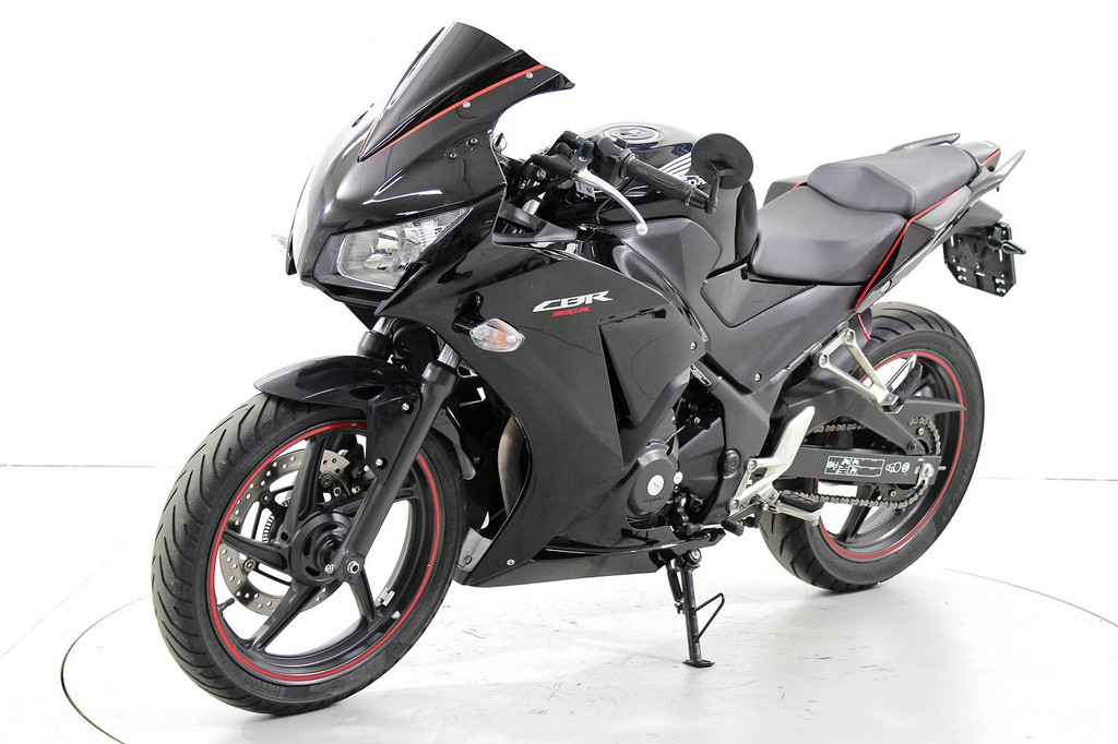 Honda CBR 300 R ABS Sport Moto Center Winterthur