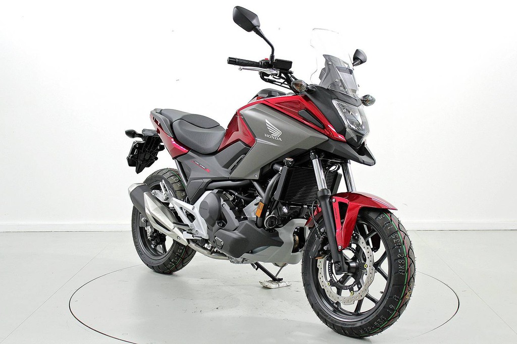 Honda NC 750 SD - Occasion-Motorräder - Moto Center Winterthur