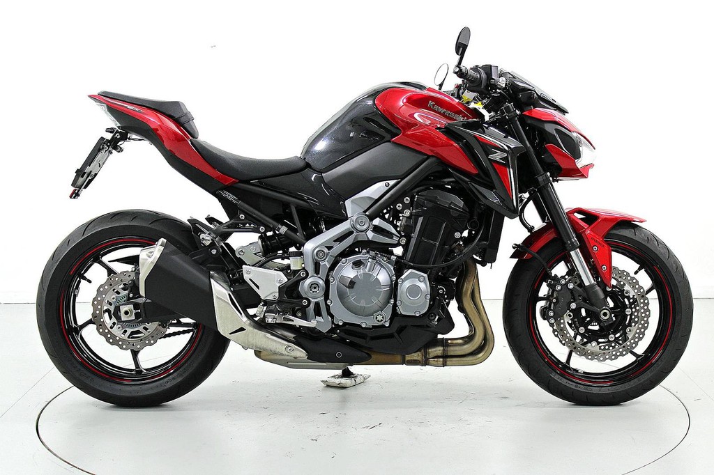 Kawasaki Z900 RS ABS - Neu Motorräder - Moto Center Winterthur