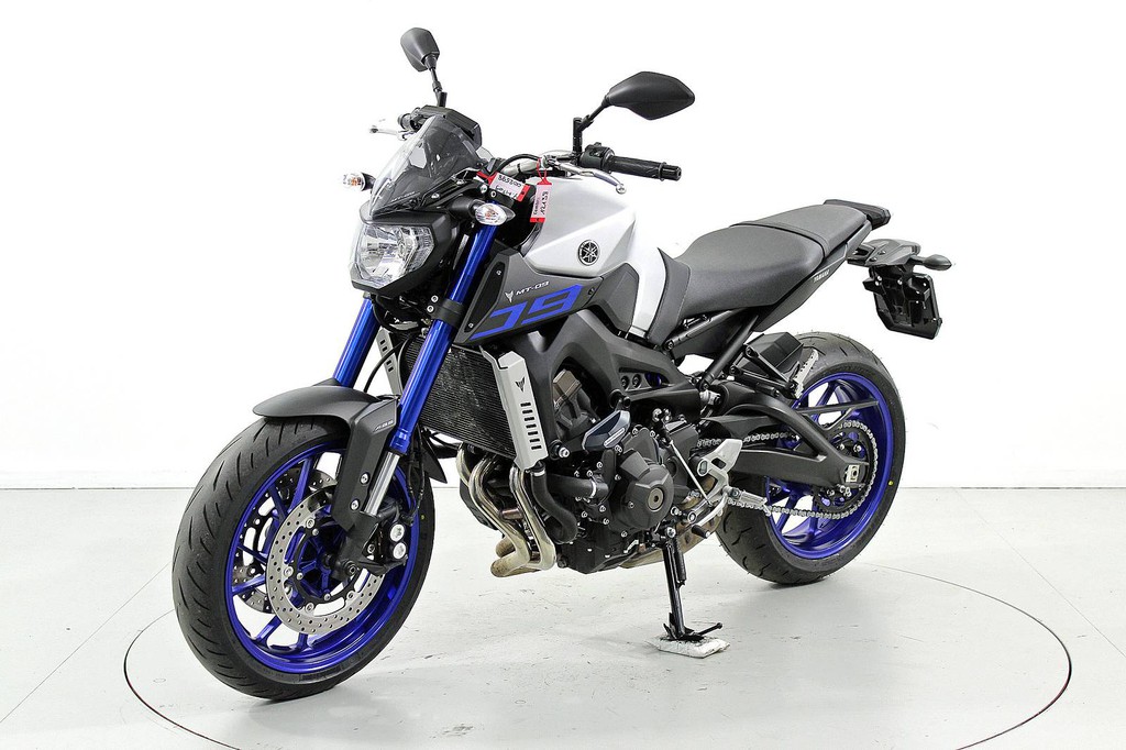 Ducati 1100 Hypermotard - Enduro-Supermoto - Moto Center 