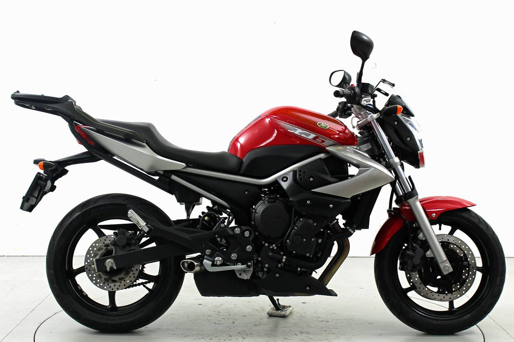 Yamaha XJ6N OccasionMotorräder Moto Center Winterthur