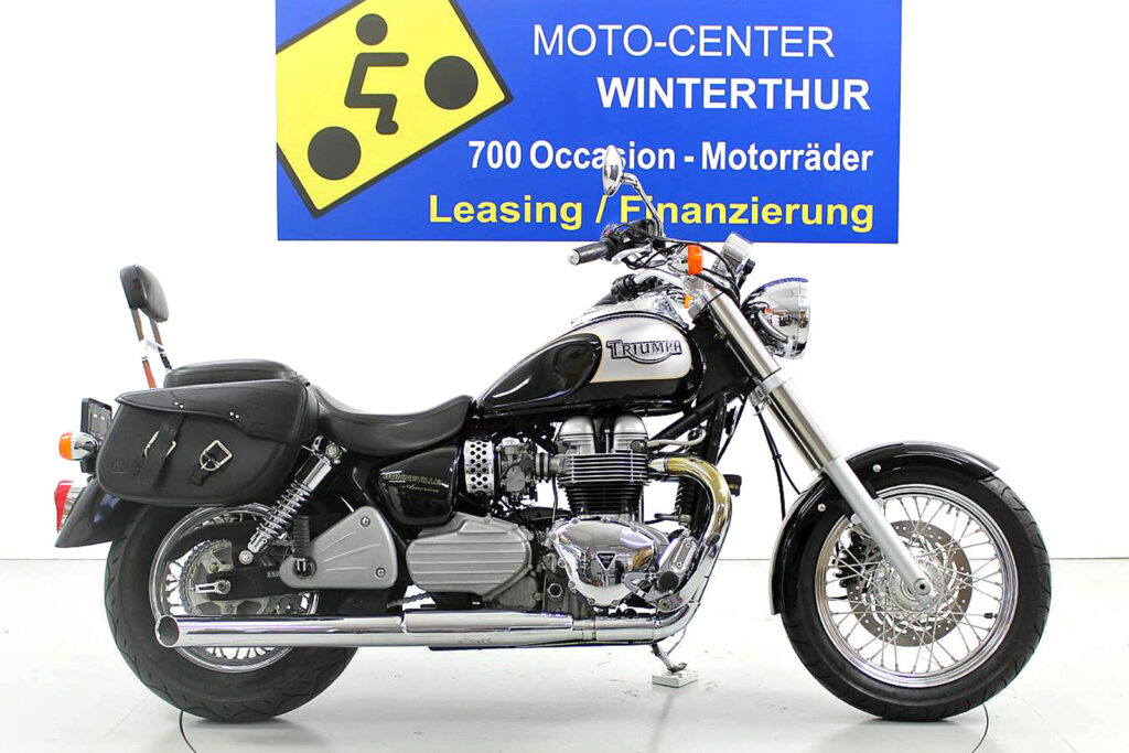 Erstaunlich Triumph Bonneville 125ccm Ebenbild